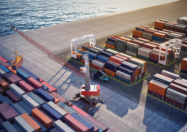 Konecranes offer large container handling machines that are battery-driven. Image: Konecranes